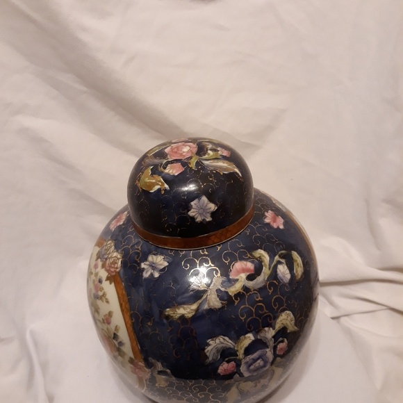 Vintage Chinese Ginger Jar Vase - Picture 2 of 6